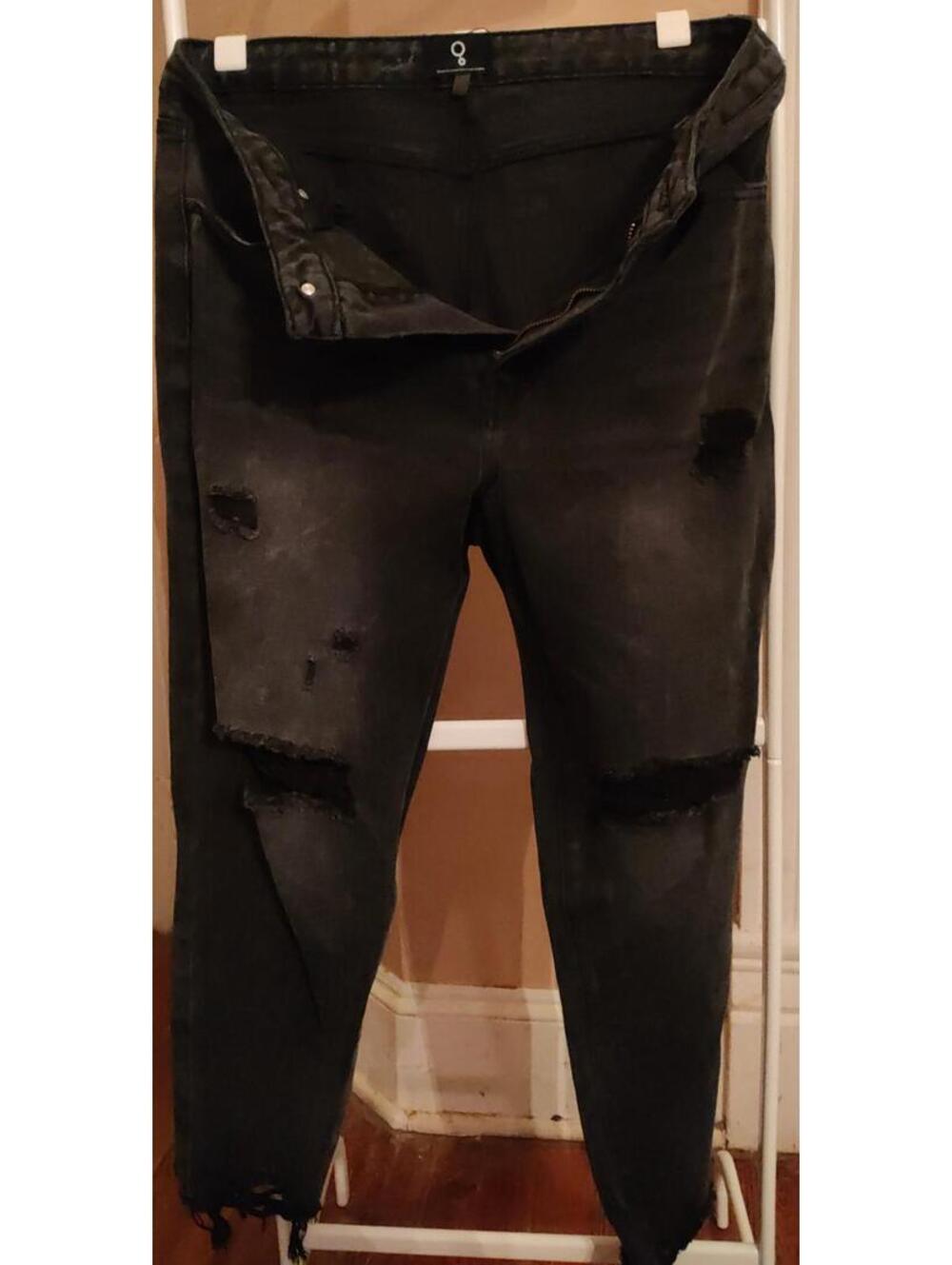 Insane Gene Jeans Womens 29 Black Distressed Cropped - EUC